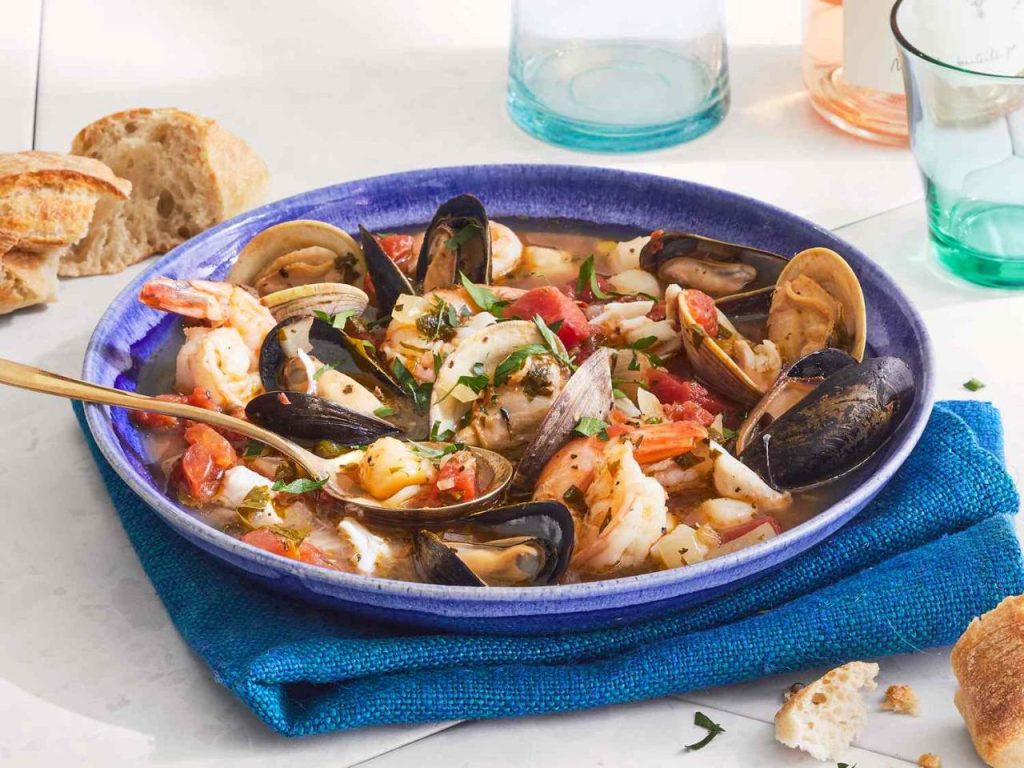 Top 18 What Is The Difference Between Bouillabaisse And Cioppino Update